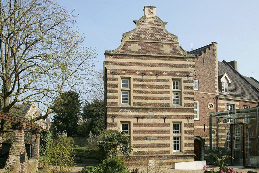 NHMM 08.eps